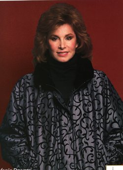 FanSource Stefanie Powers London Fog