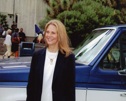 FanSource Lindsay Wagner